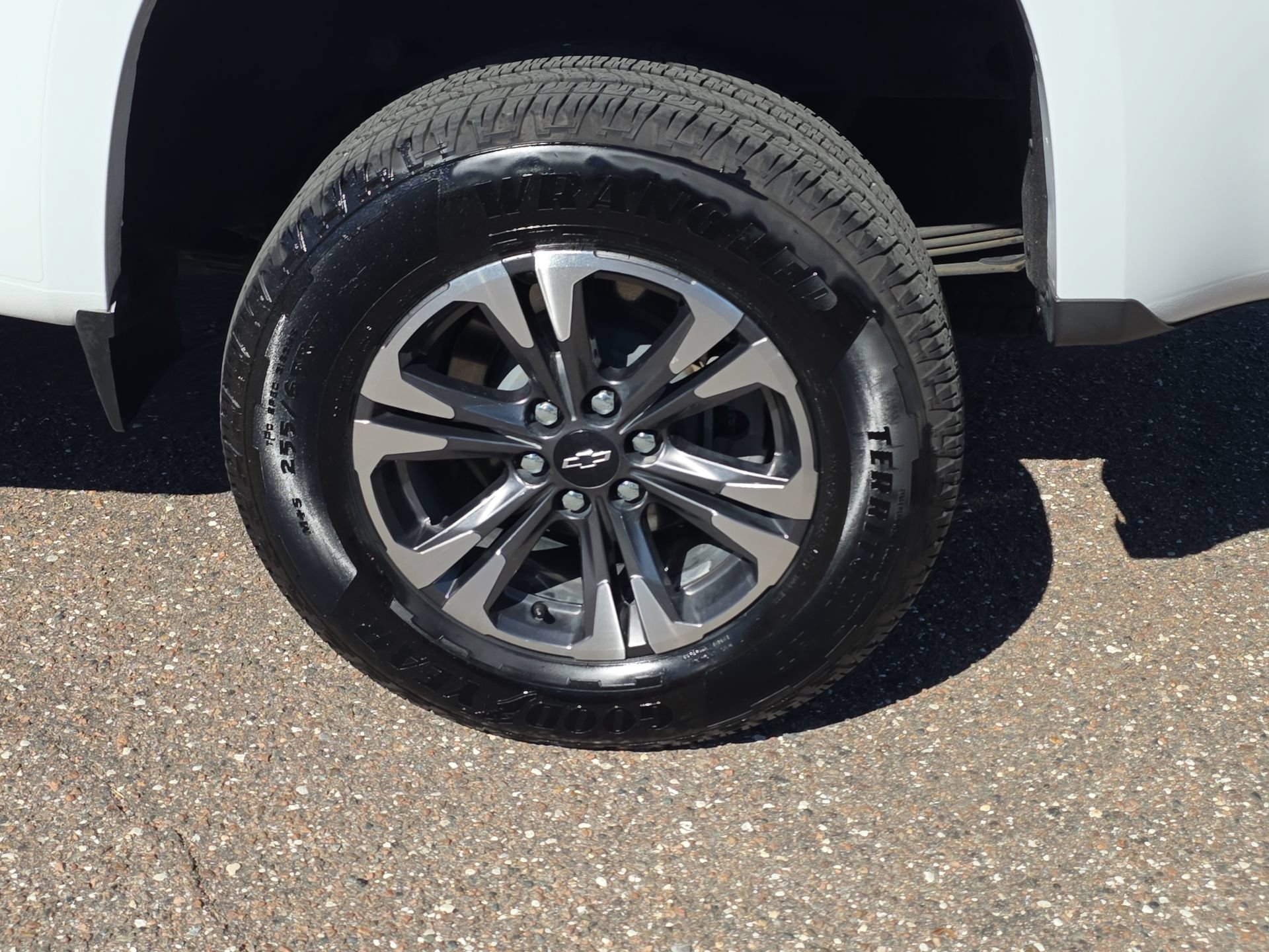 Used 2022 Chevrolet Colorado Z71 RWD image 32