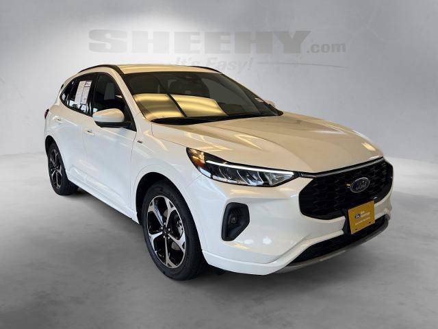 Certified 2023 Ford Escape ST-Line Select w/ Tech Pack #2 AWD/4WD image 2