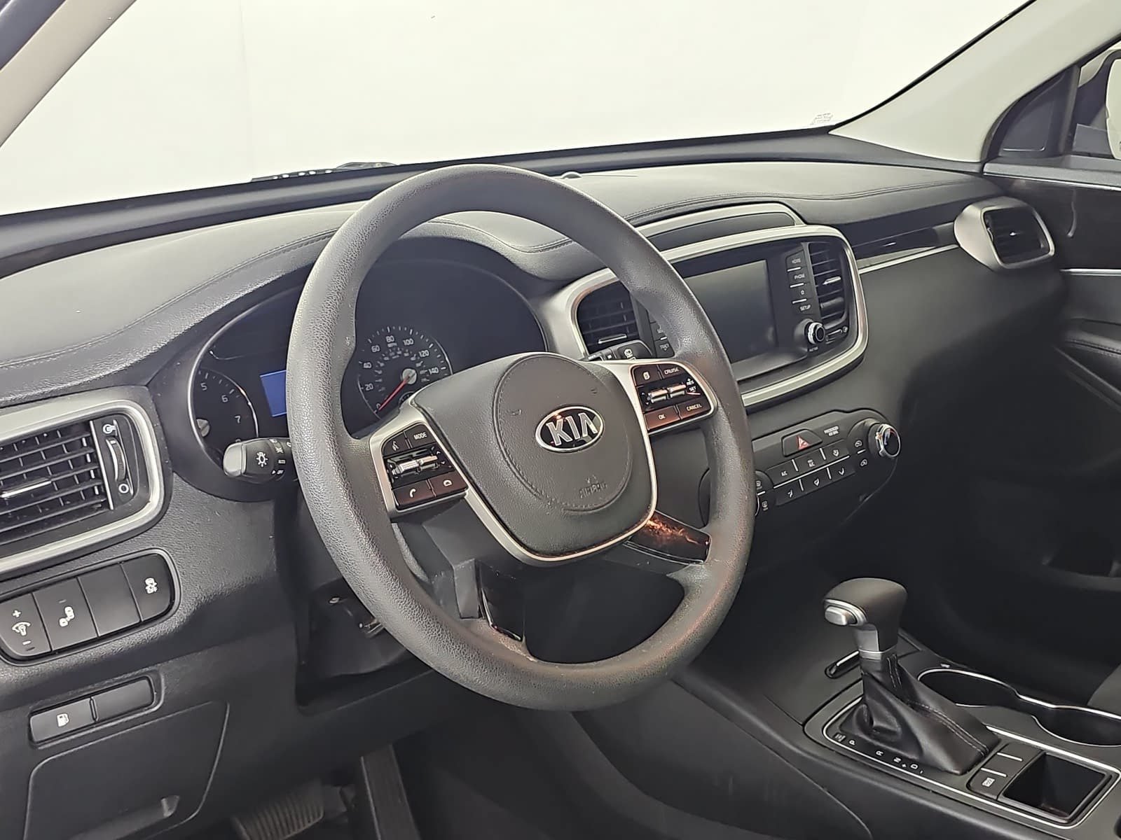 Used 2020 Kia Sorento LX FWD image 15
