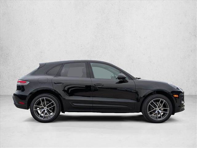 Certified 2023 Porsche Macan image 8