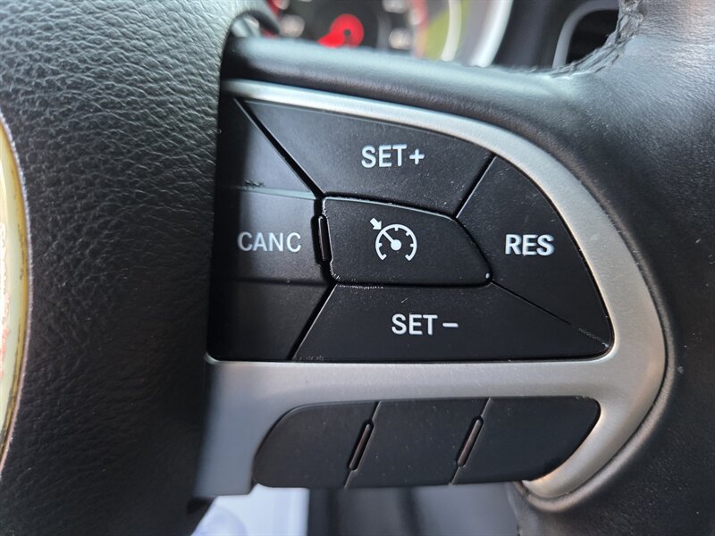 Used 2016 Dodge Charger SXT AWD/4WD image 15
