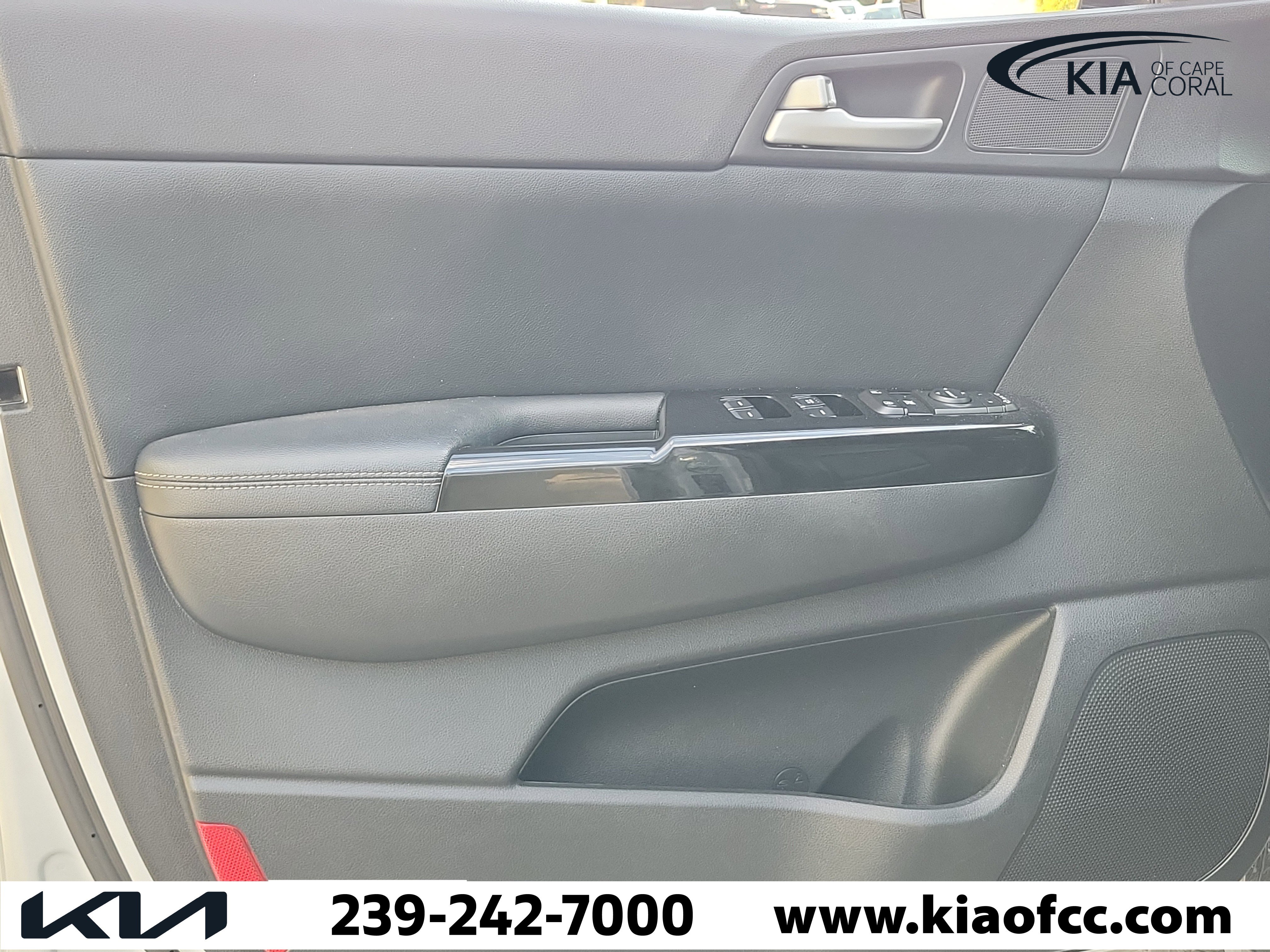 Used 2018 Kia Sportage EX w/ EX Premium Package image 18