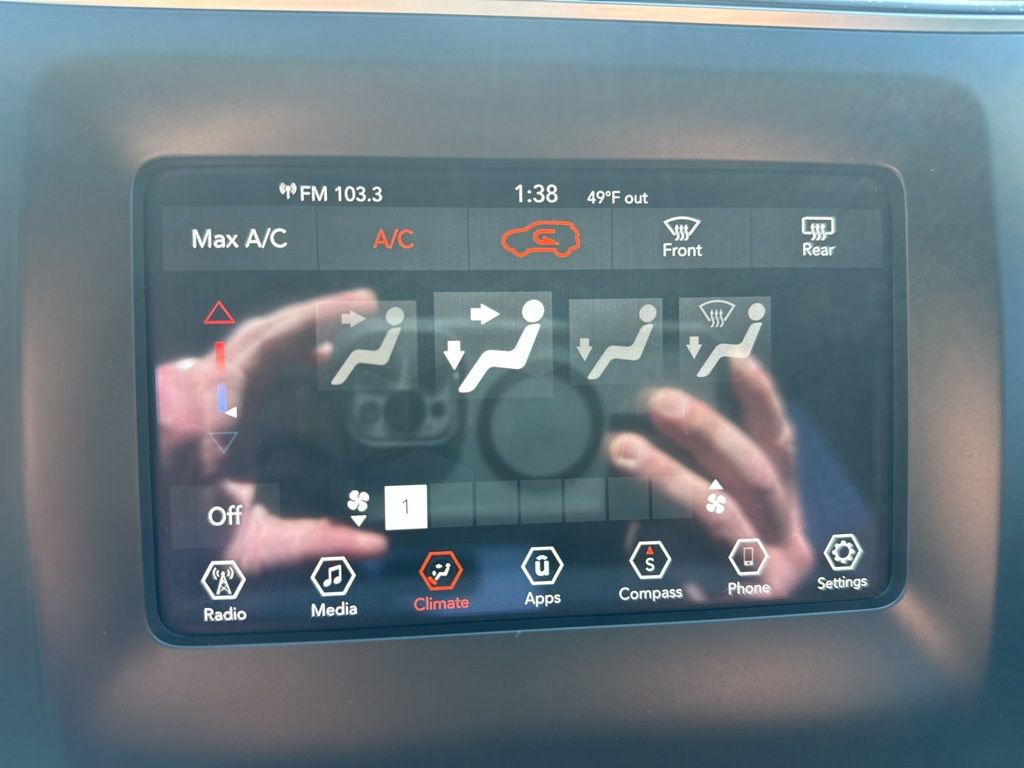 Used 2019 Jeep Cherokee Latitude w/ Popular Appearance Group image 13