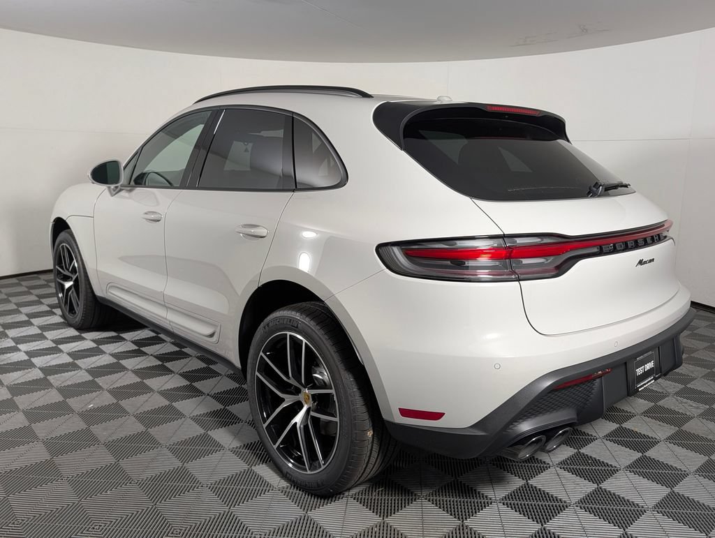 New 2026 Porsche Macan AWD/4WD image 3