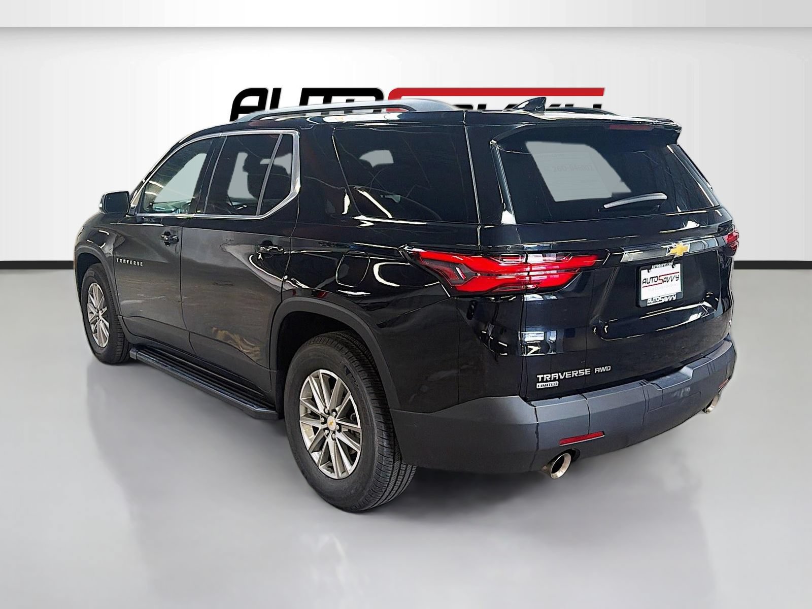 Used 2024 Chevrolet Traverse LT AWD/4WD image 5