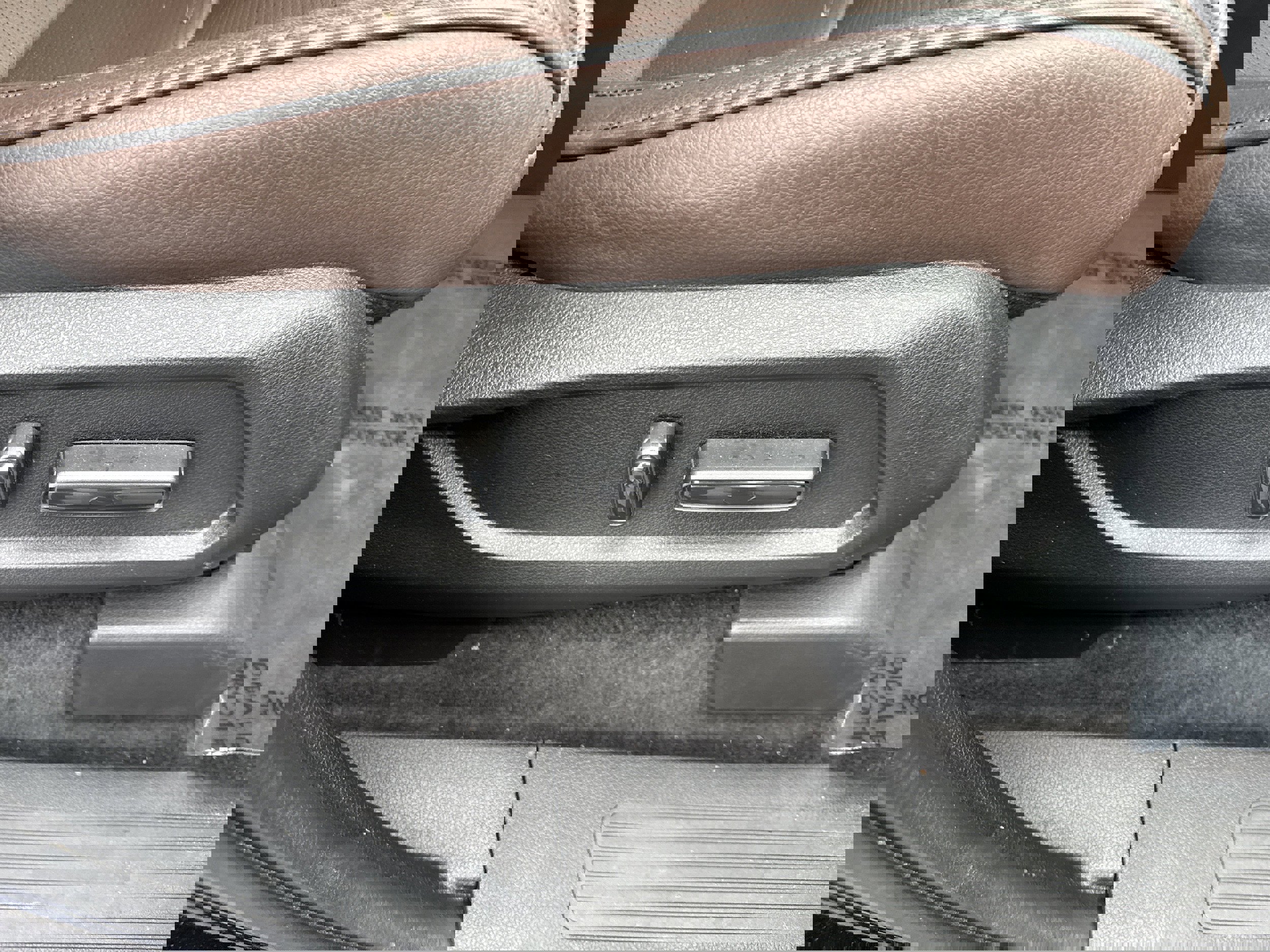 Used 2023 Honda Pilot Elite image 18