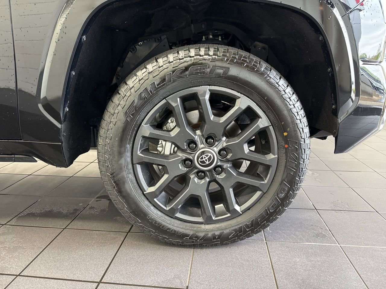Used 2024 Toyota Tundra Platinum AWD/4WD image 58