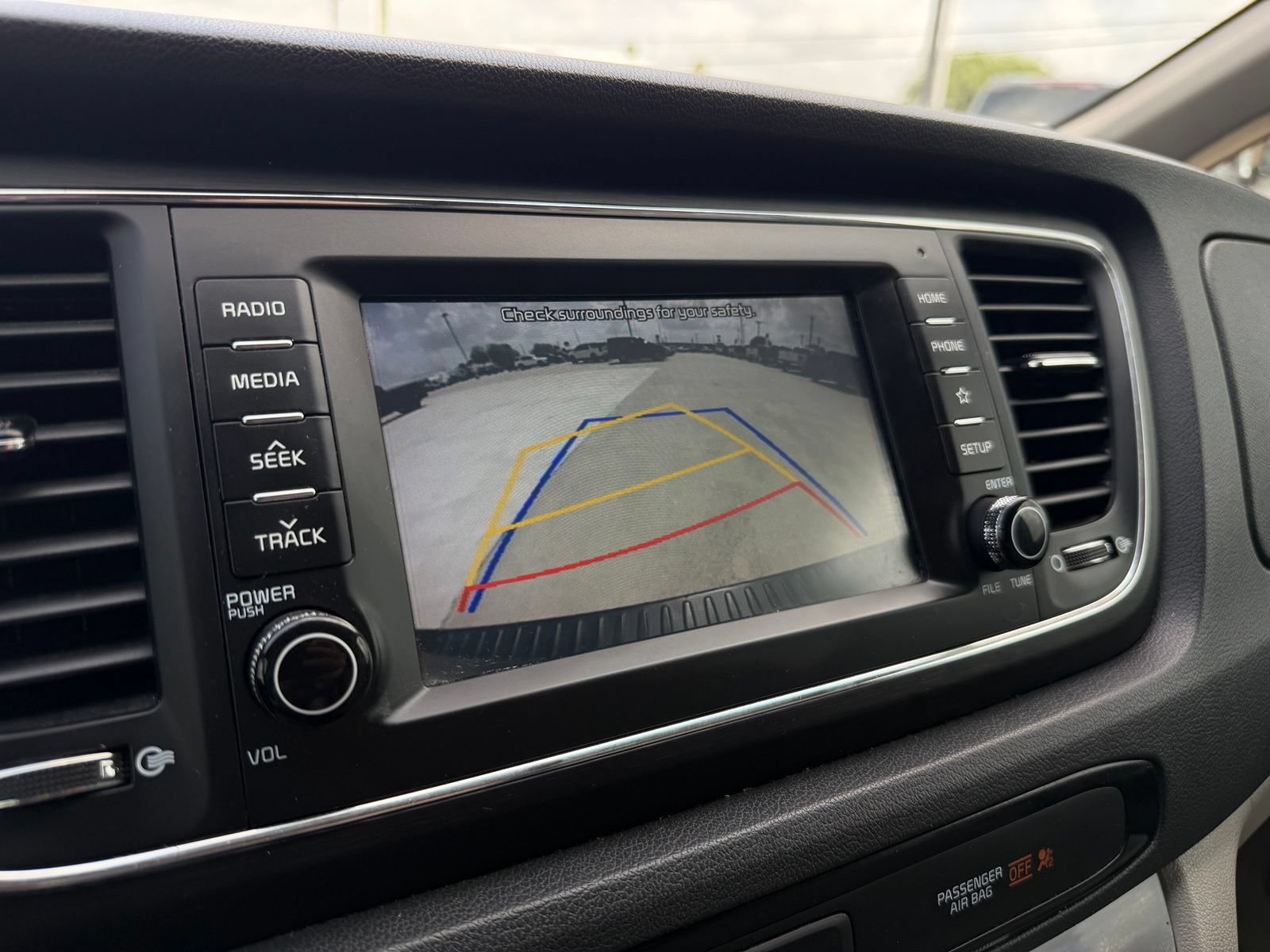 Used 2021 Kia Sedona LX FWD image 25