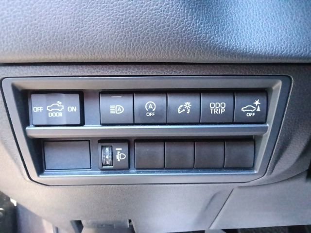 Used 2025 Toyota Tundra Limited image 18