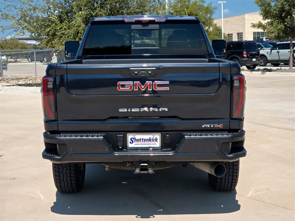 Used 2024 GMC Sierra 2500 AT4 w/ AT4 Premium Plus Package image 7