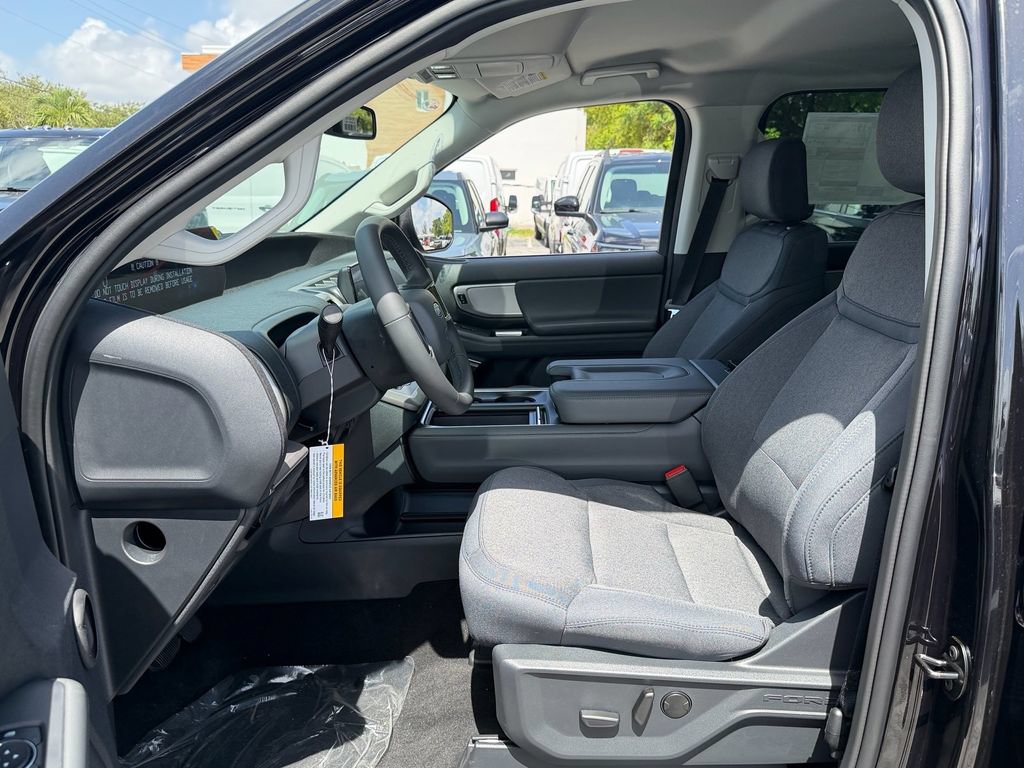 New 2026 Ford Expedition Active RWD image 5