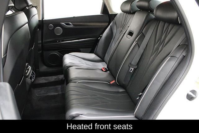Used 2023 Genesis G80 Base image 13