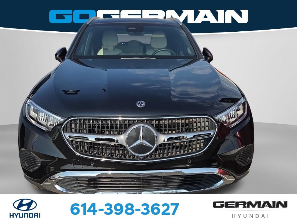Used 2024 Mercedes-Benz GLC 300 4MATIC image 2