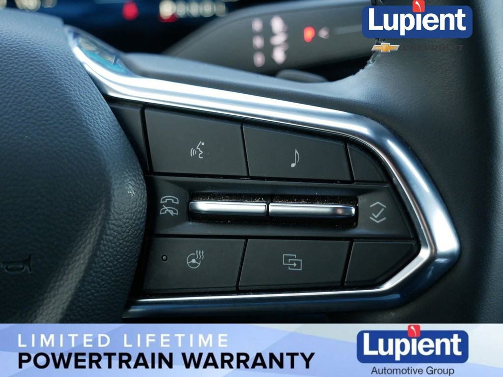 Used 2026 Chevrolet Equinox LT image 23