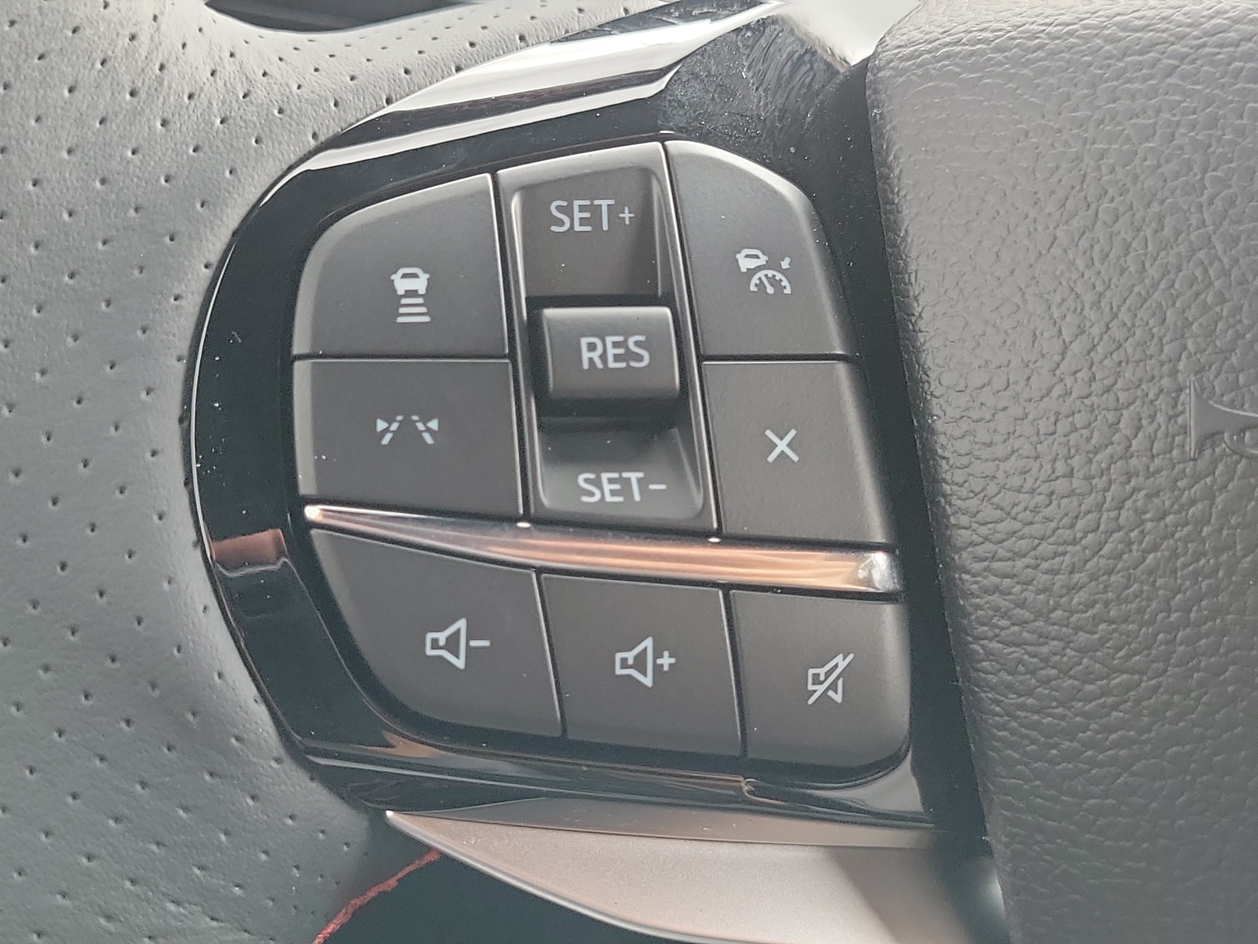 New 2027 Ford Explorer ST-Line w/ Premium Package RWD image 24