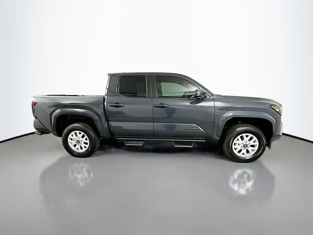 Certified 2025 Toyota Tacoma SR5 AWD/4WD image 4