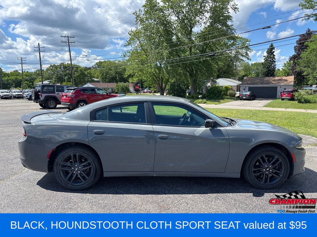 Used 2019 Dodge Charger SXT w/ Driver Confidence Group AWD/4WD image 6