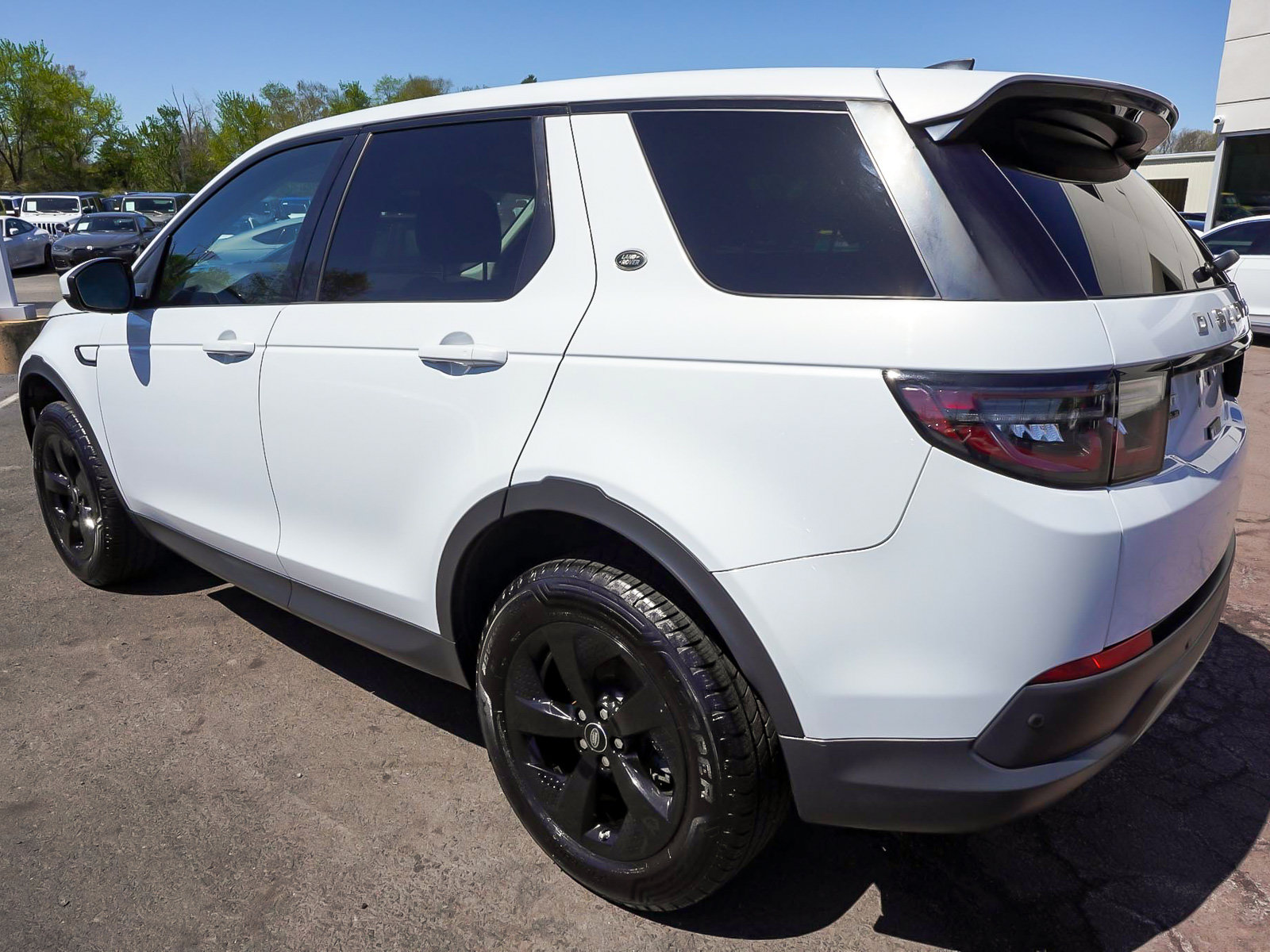 Used 2020 Land Rover Discovery Sport SE AWD/4WD image 4