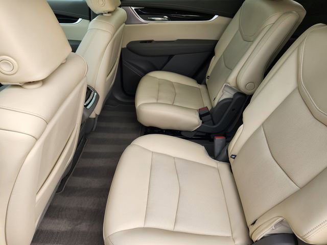 Used 2025 Cadillac XT6 Premium Luxury w/ Technology Package image 32