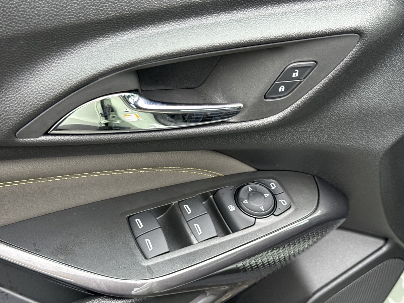 New 2026 Chevrolet Trax ACTIV w/ Driver Confidence Package FWD image 16