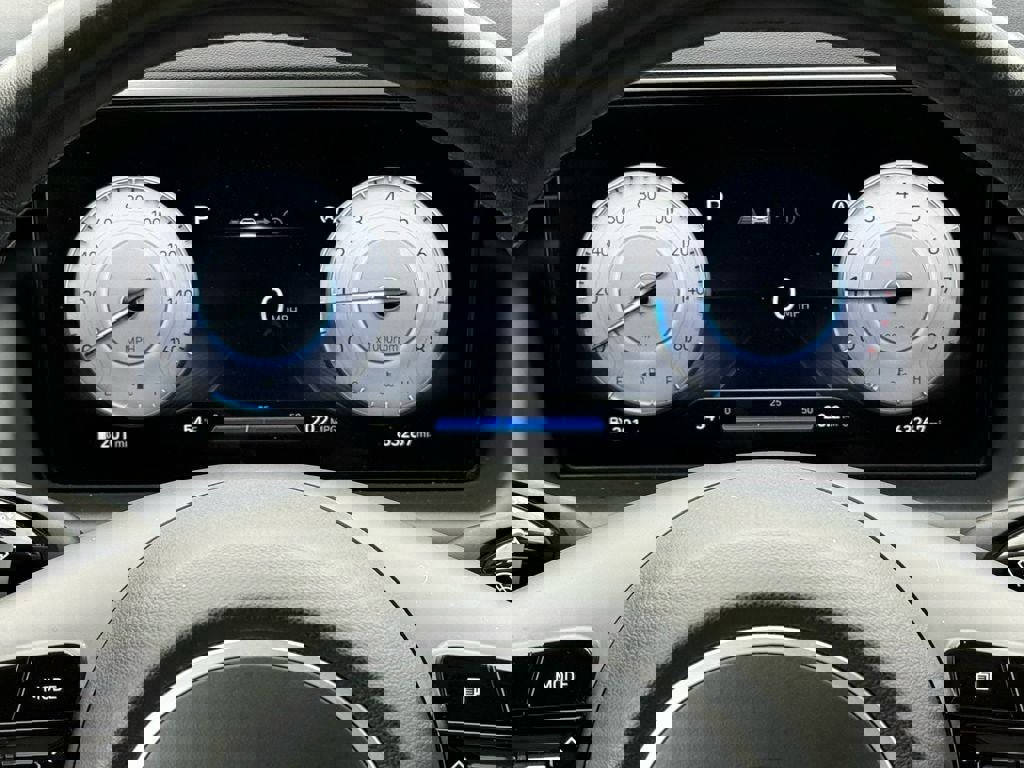 Used 2023 Hyundai Tucson Limited image 23