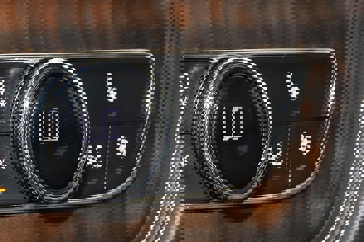 Used 2019 Bentley Bentayga image 8