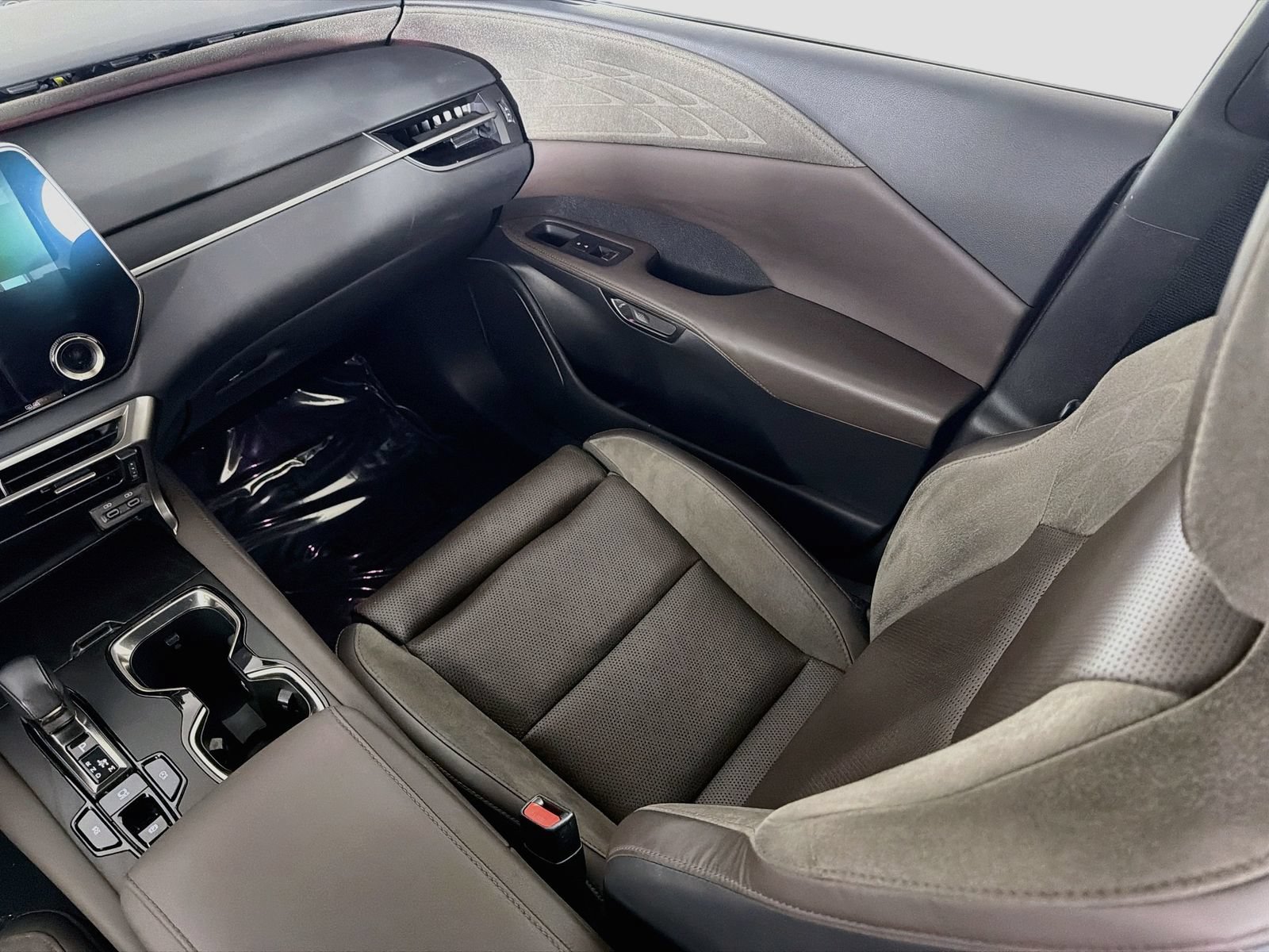 Used 2023 Lexus RX 350 FWD w/ Cold Area Package image 24