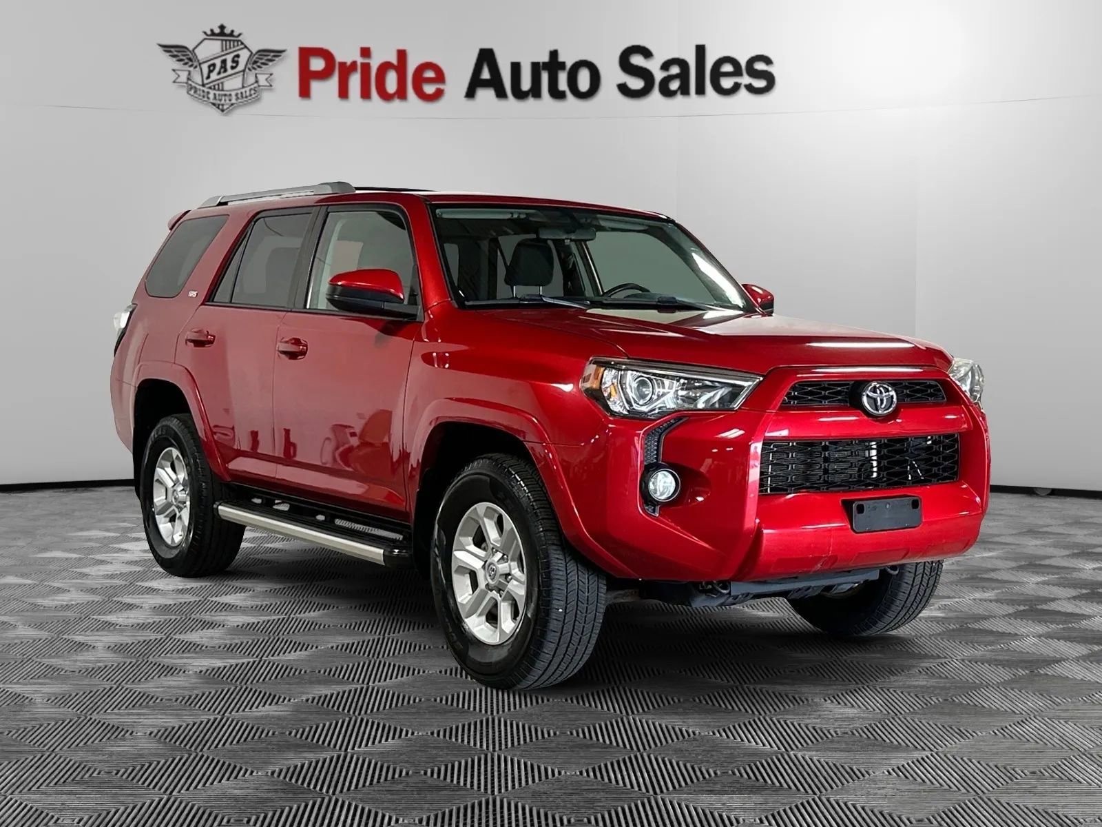 Used 2016 Toyota 4Runner SR5 AWD/4WD image 3