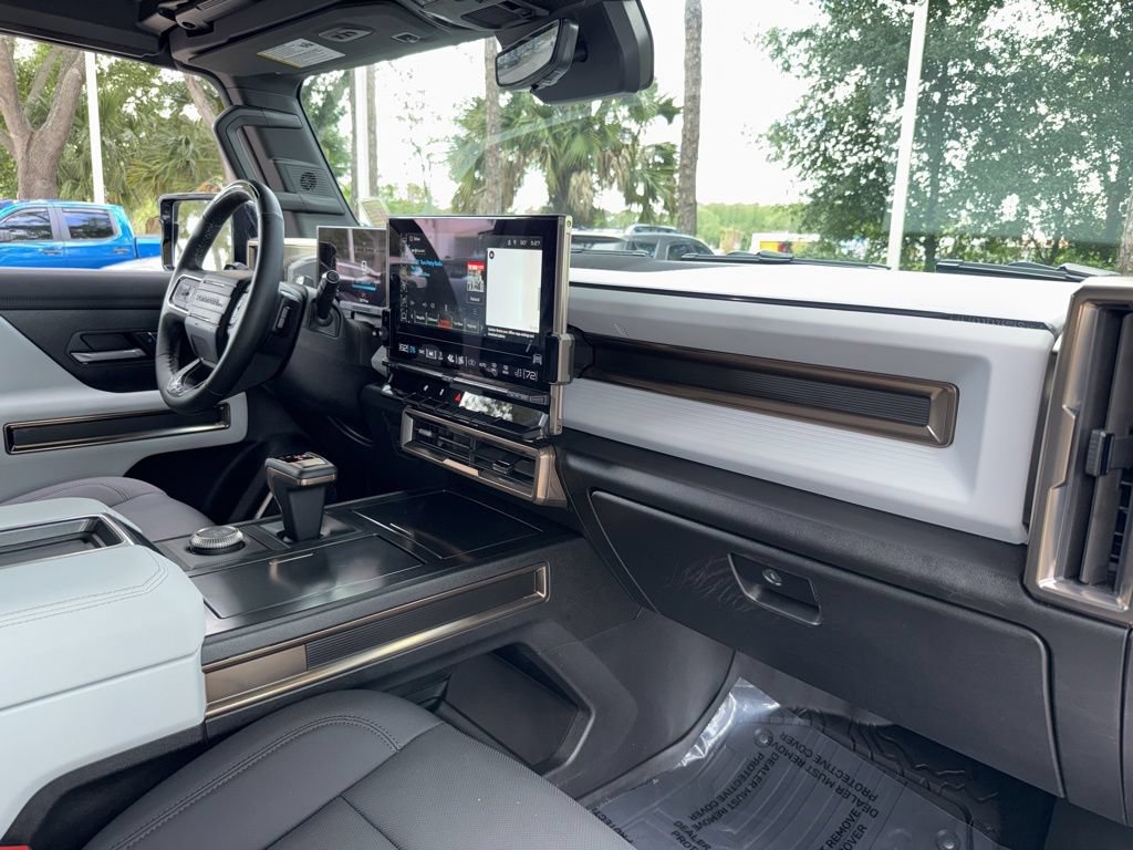 Used 2025 GMC Hummer EV 3X AWD/4WD image 24