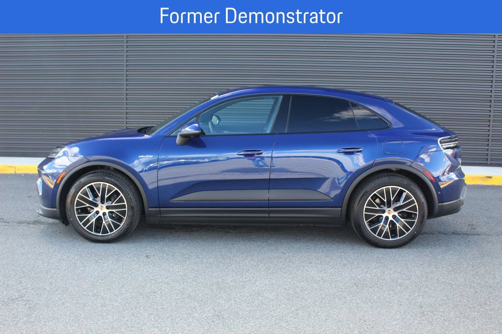 New 2026 Porsche Macan 4 Electric AWD/4WD image 2