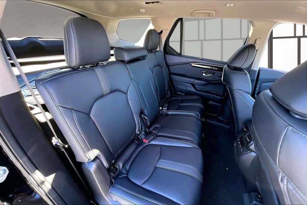 New 2025 Honda Pilot EX-L image 10
