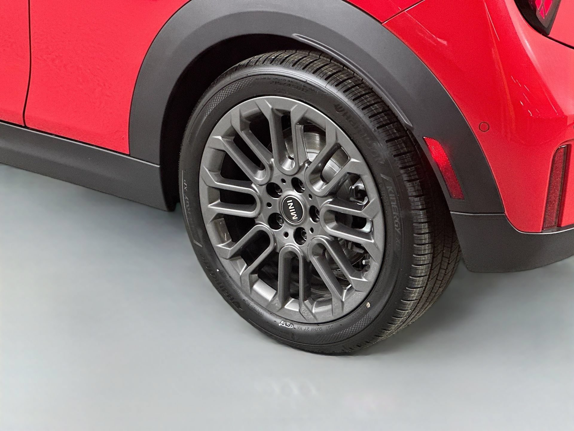 Used 2025 MINI Cooper S FWD image 29