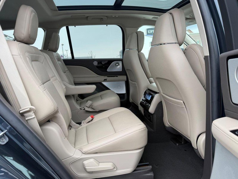 Certified 2022 Lincoln Aviator Reserve w/ Equipment Group 201A image 14