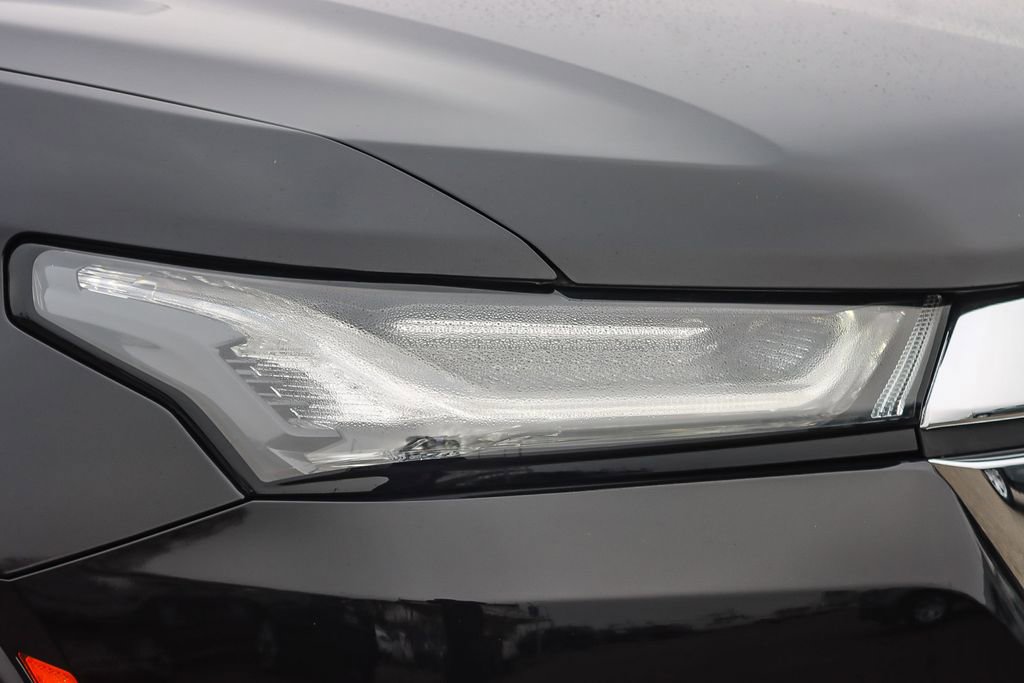 Used 2022 Chevrolet Traverse LT image 7