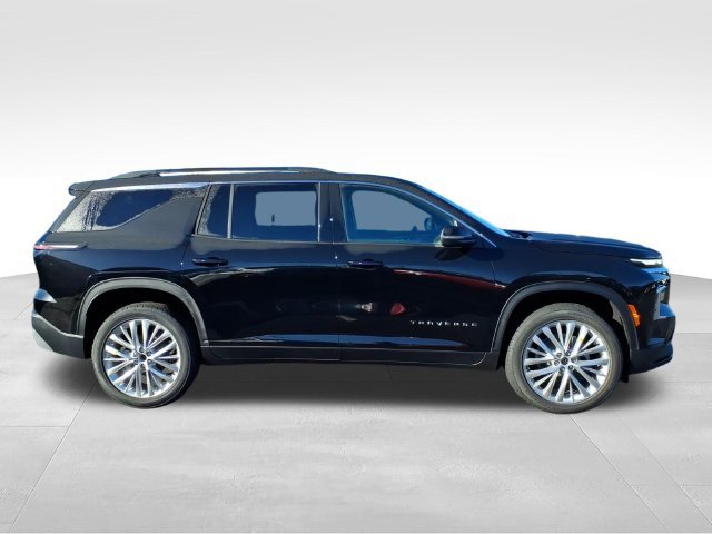 New 2027 Chevrolet Traverse LT w/ LPO, Floor Liner Package FWD image 2