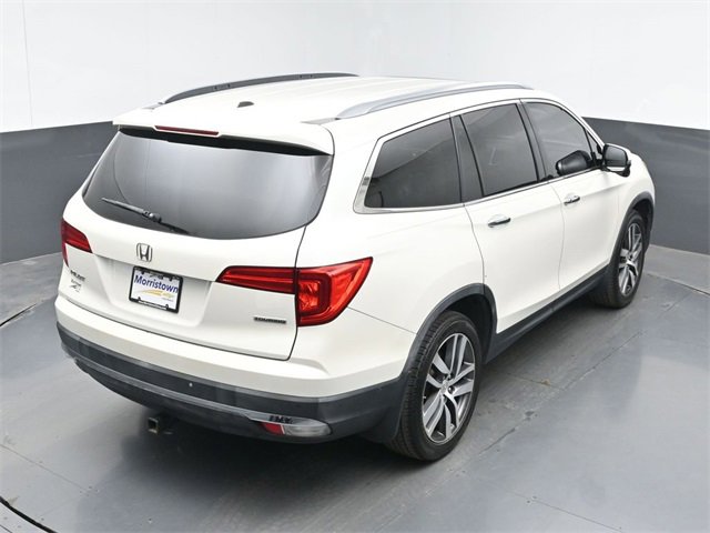 Used 2017 Honda Pilot Touring image 42