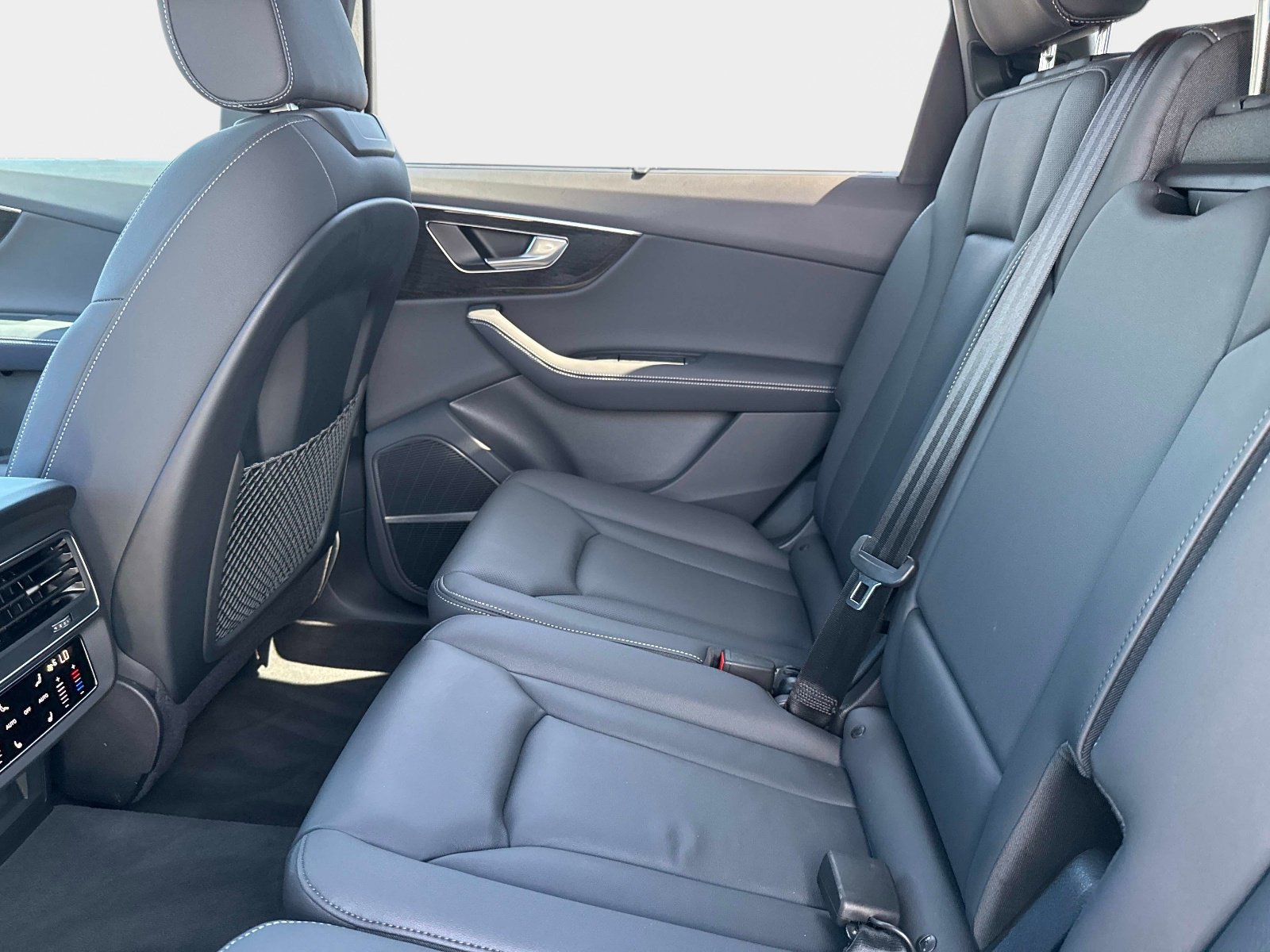 Used 2025 Audi Q7 3.0T Premium Plus image 14