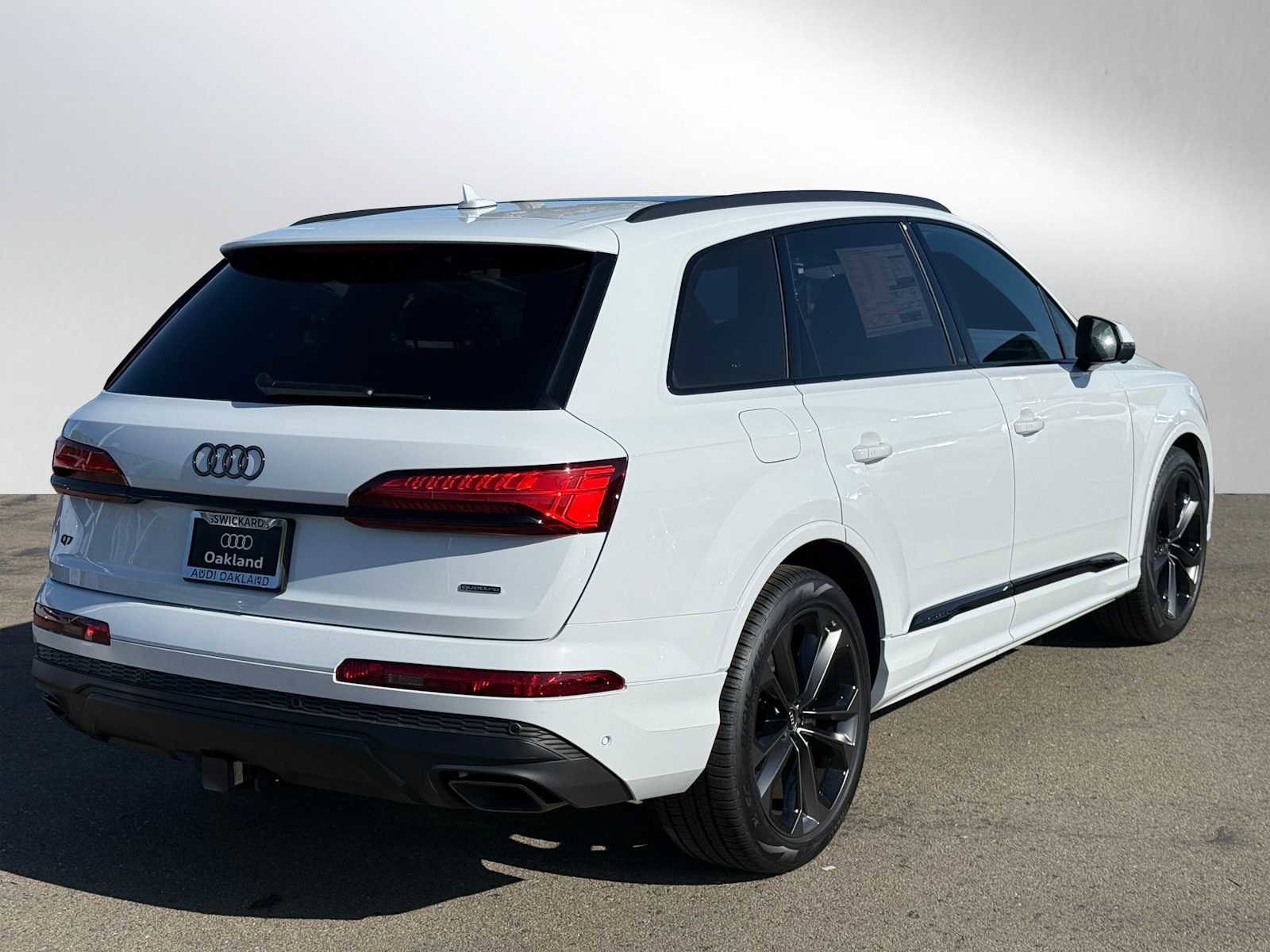 New 2025 Audi Q7 3.0T Prestige image 7