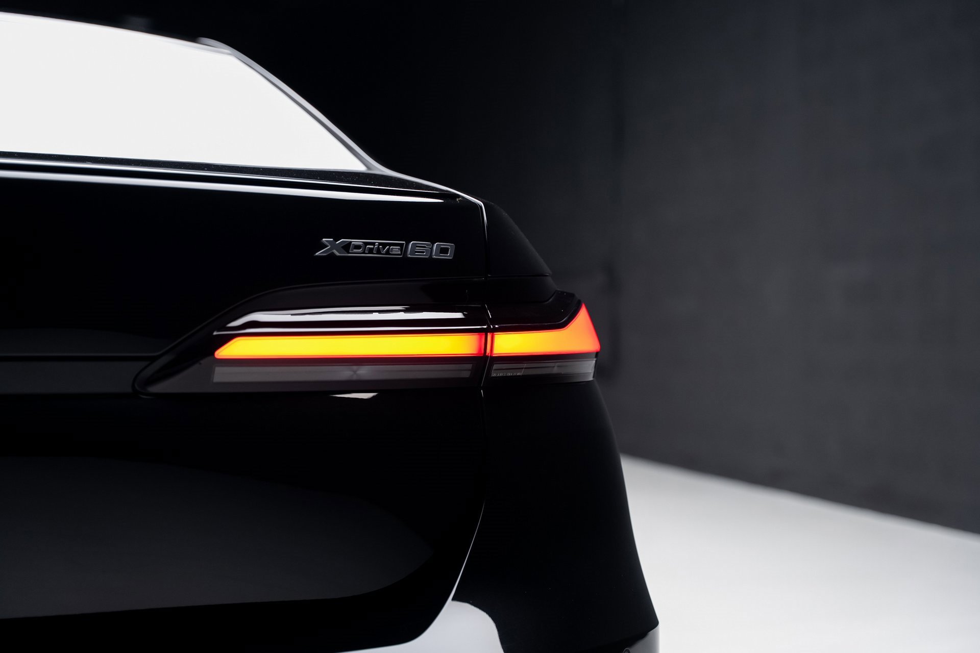 Used 2023 BMW i7 xDrive60 w/ Executive Package 2 image 28