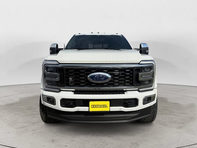Certified 2025 Ford F450 Platinum w/ Platinum Plus Package AWD/4WD image 9