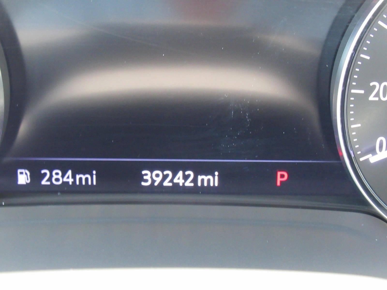 Used 2021 Buick Envision Avenir w/ Technology Package II FWD image 29