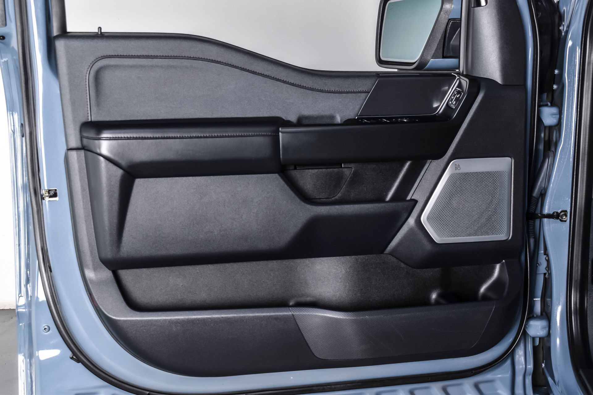 Used 2023 Ford F150 Raptor AWD/4WD image 9