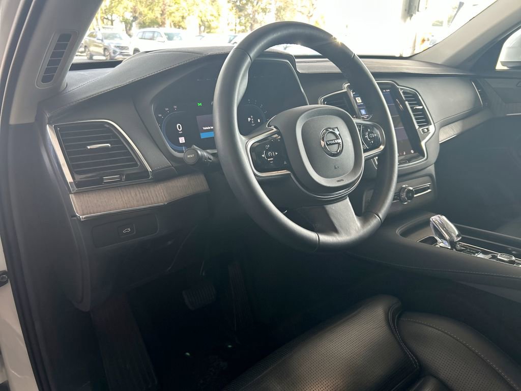 Used 2023 Volvo XC90 B6 Ultimate w/ Protection Package Premier image 15
