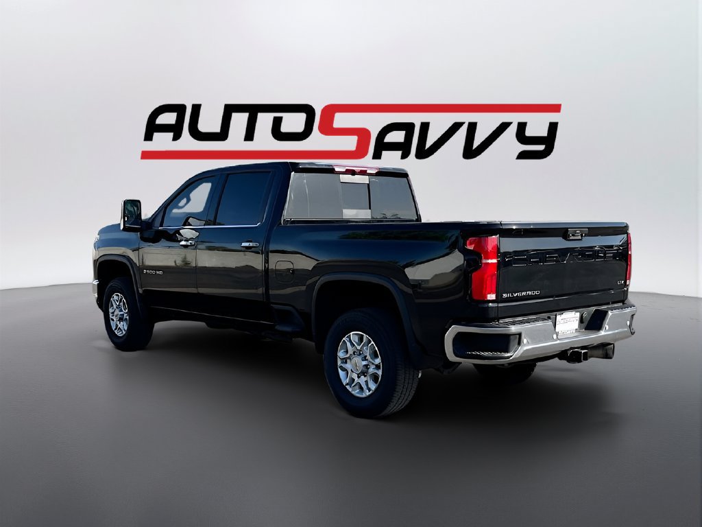Used 2025 Chevrolet Silverado 2500 LTZ w/ LTZ Plus Package AWD/4WD image 5