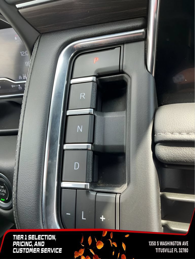 Used 2024 Chevrolet Suburban LT AWD/4WD image 30
