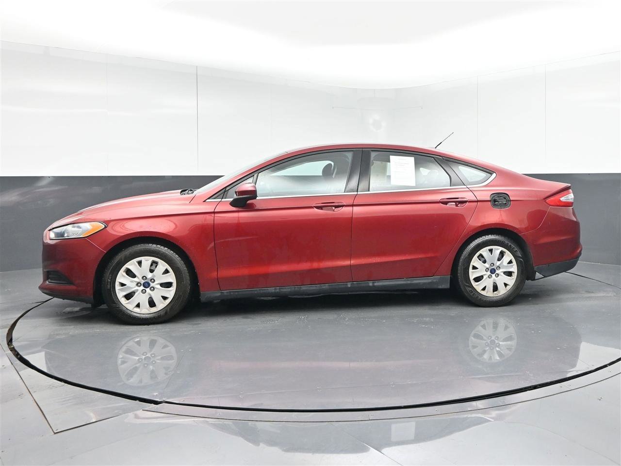 Used 2013 Ford Fusion S FWD image 8