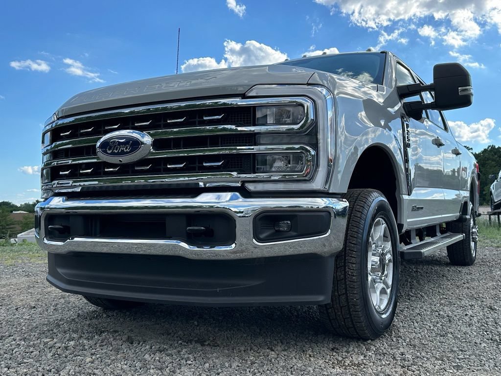 New 2026 Ford F250 XLT w/ XLT Premium Package AWD/4WD image 34