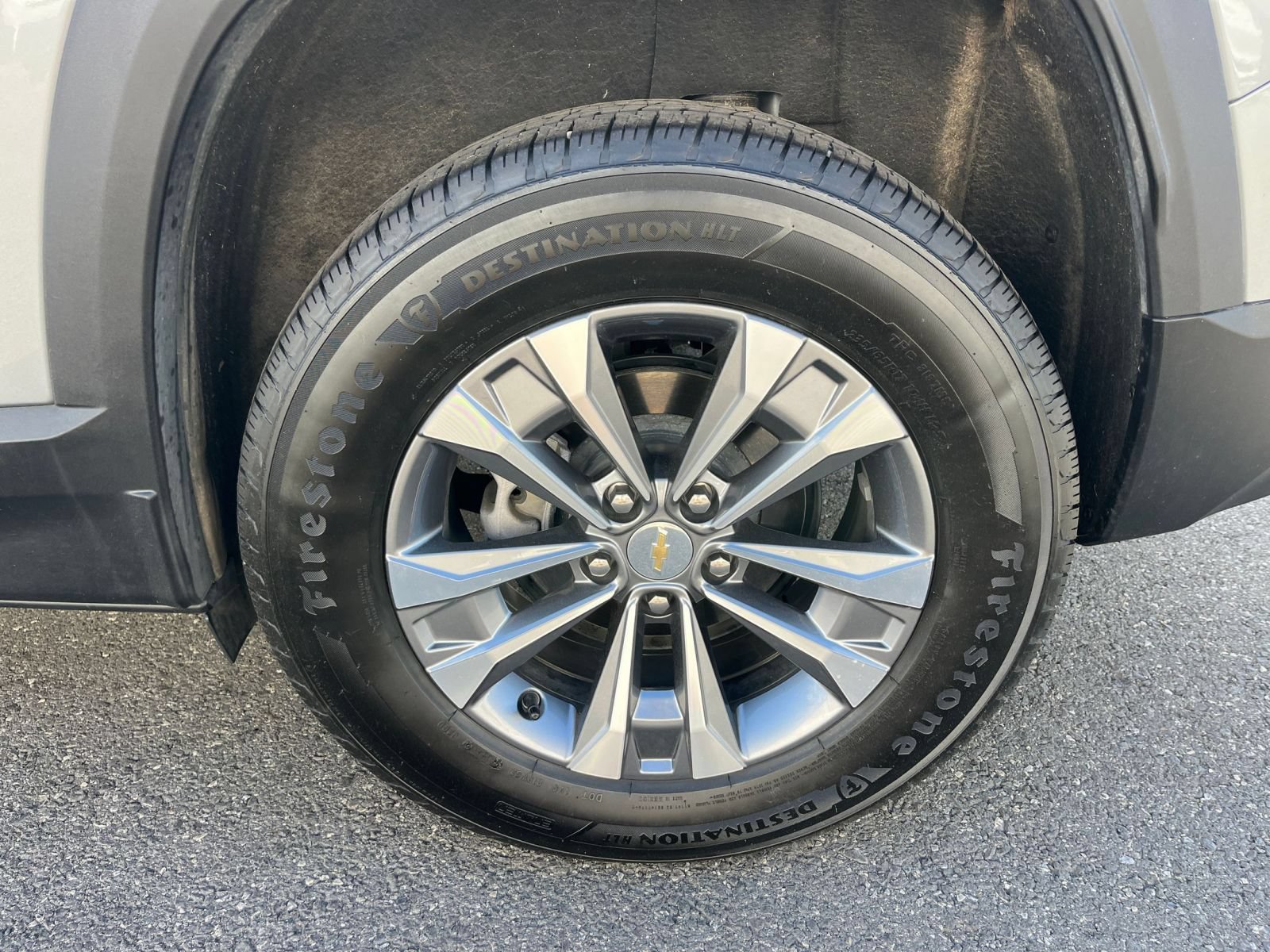 Used 2025 Chevrolet Equinox LT FWD image 30