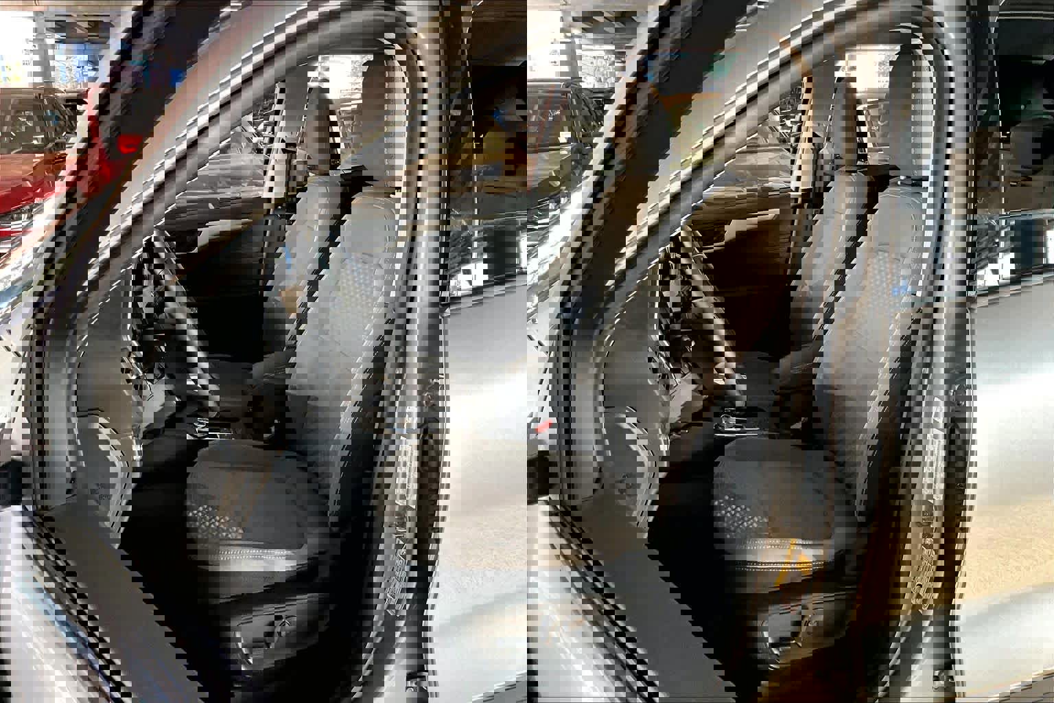 Used 2022 Ford Escape SE w/ SE Sport Appearance Package image 7