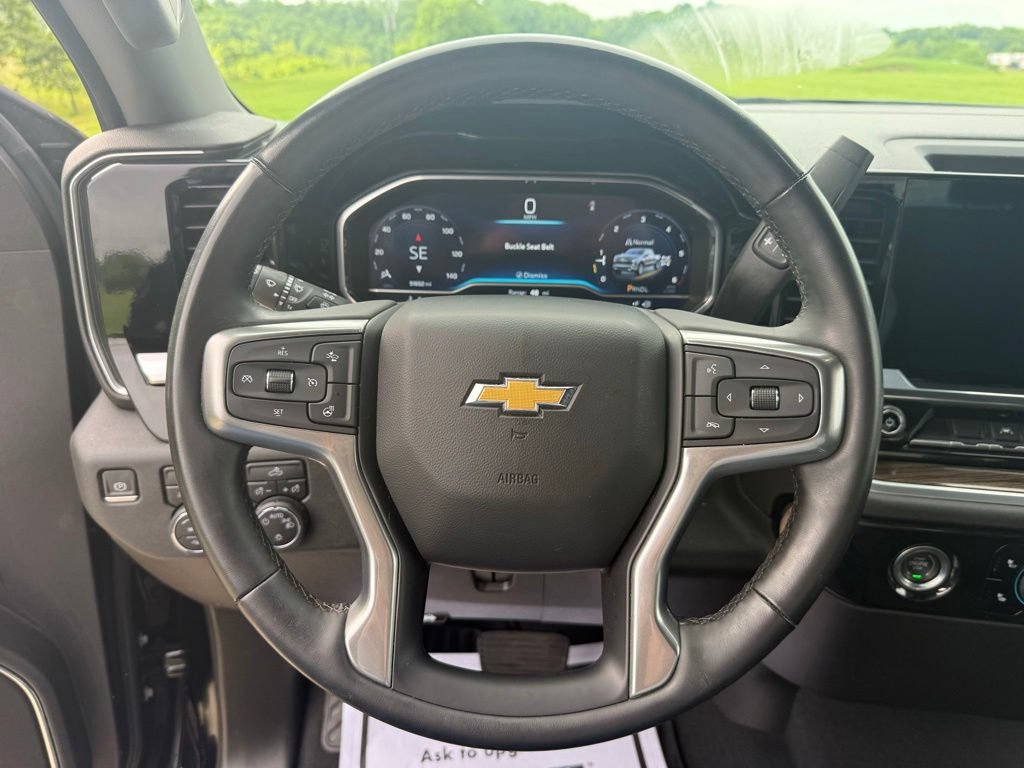 Used 2023 Chevrolet Silverado 1500 LT AWD/4WD image 28